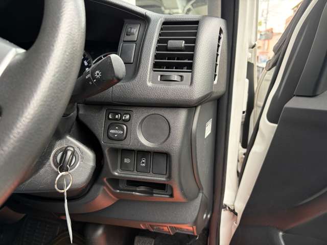 Toyota Hiace 11