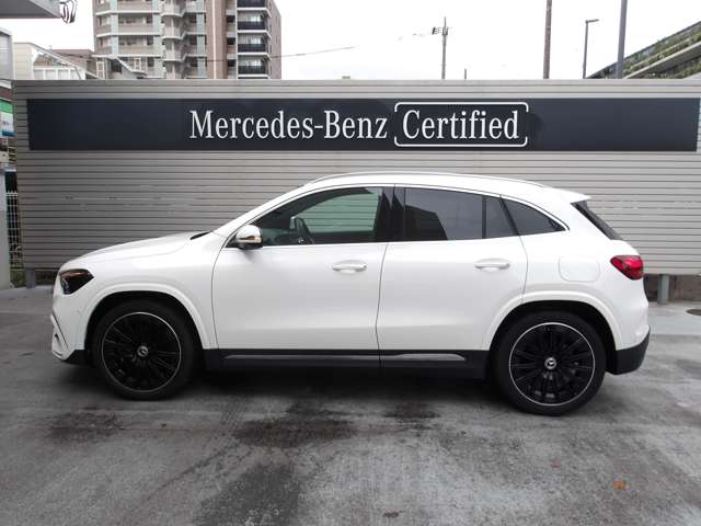 Mercedes-Benz GLA-Class 11