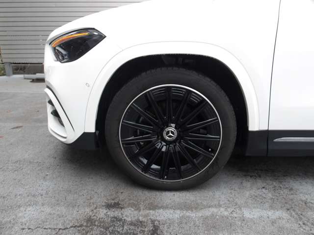 Mercedes-Benz GLA-Class 3
