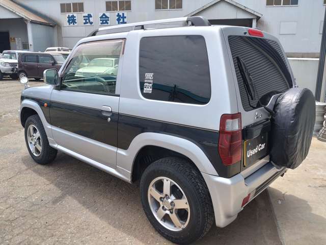 Mitsubishi Pajero Mini 7