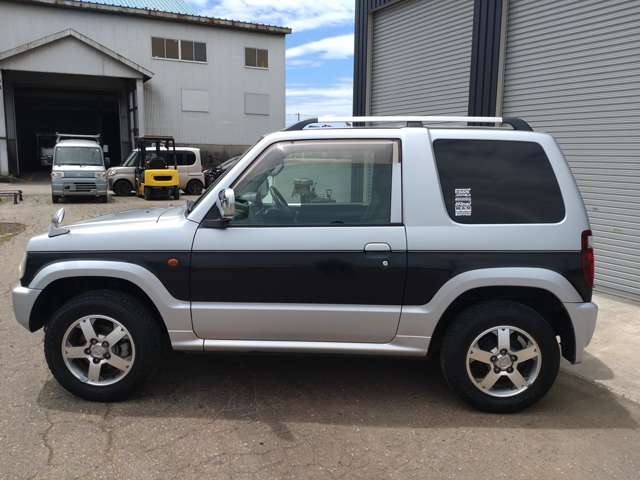 Mitsubishi Pajero Mini 8