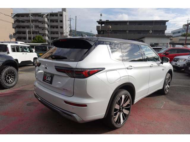 Mitsubishi Outlander 12