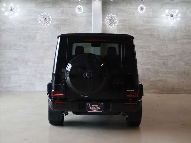 Mercedes-Benz G-Class 11