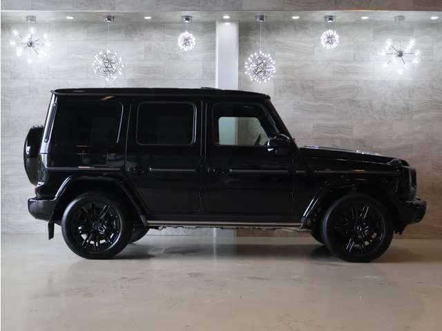 Mercedes-Benz G-Class 12
