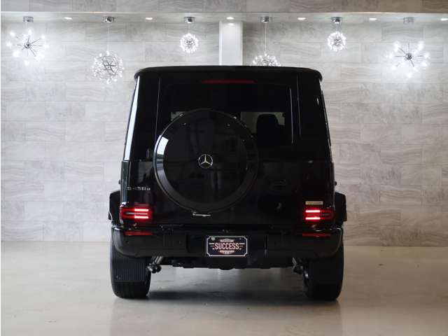 Mercedes-Benz G-Class 10