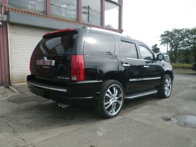Cadillac エスカレード 6