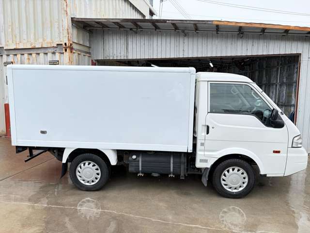 Mazda Bongo Truck 11