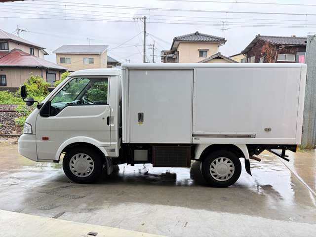 Mazda Bongo Truck 12