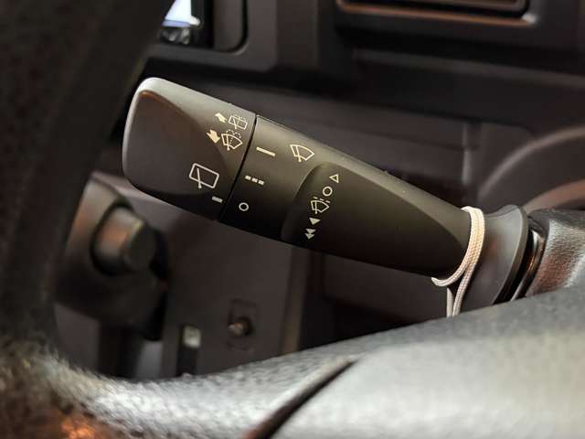 Daihatsu ハイゼットキャディー 11
