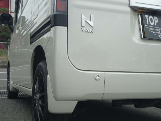 Honda N-VAN 8