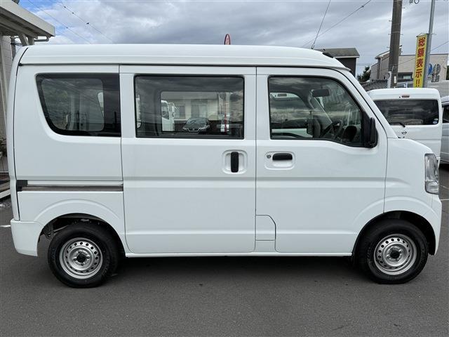 Suzuki Every 12