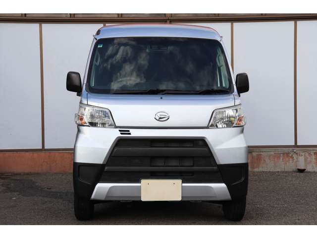 Daihatsu Hijet Cargo 3
