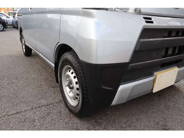 Daihatsu Hijet Cargo 7