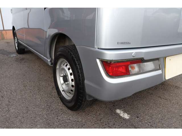 Daihatsu Hijet Cargo 9