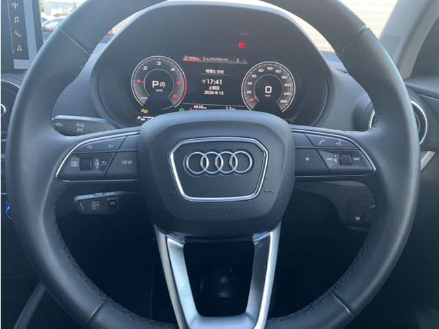 Audi Q2 12