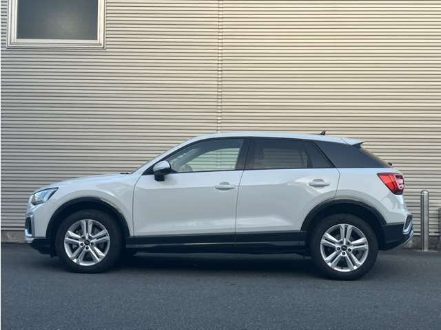 Audi Q2 3