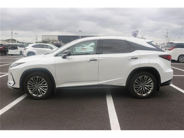Lexus RX 9