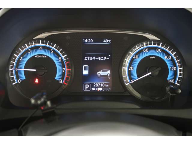 Mitsubishi eK X 12