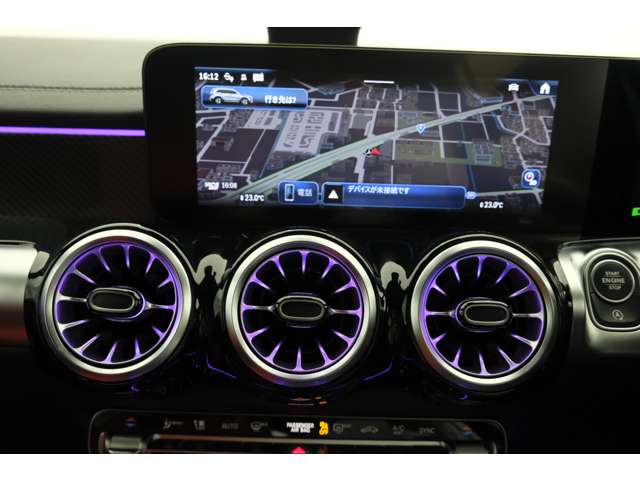 Mercedes-Benz GLB 11