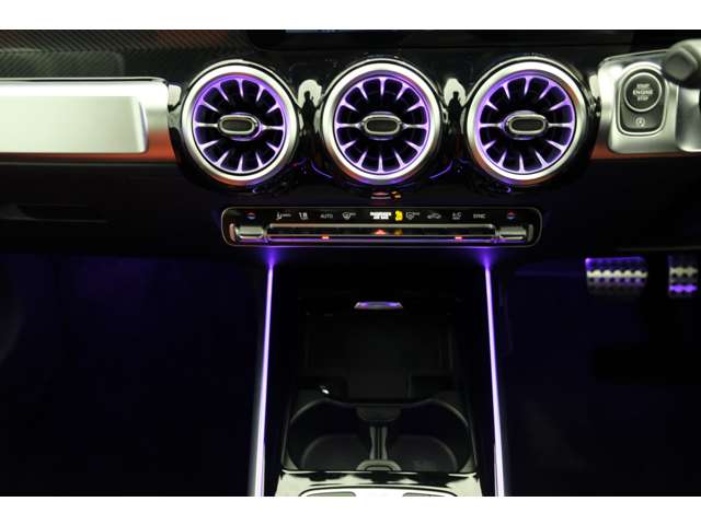 Mercedes-Benz GLB 12