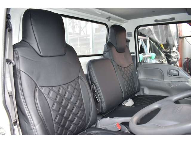 Isuzu Elf 12