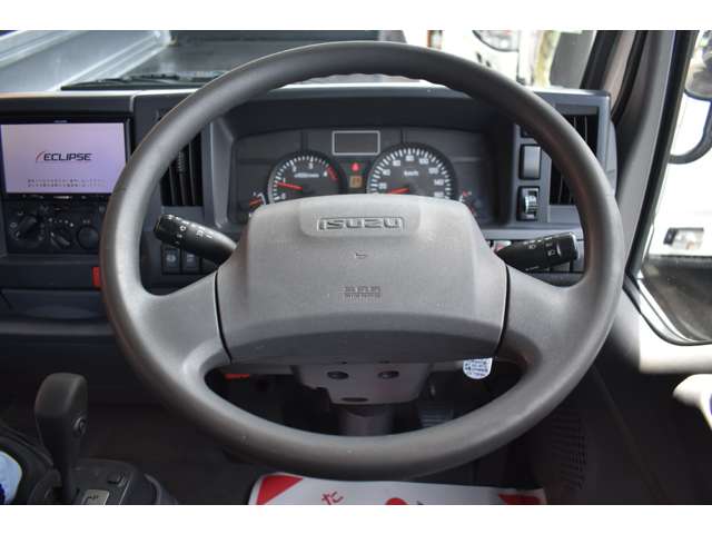 Isuzu Elf 5