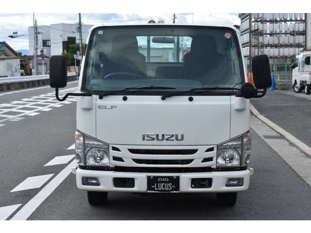 Isuzu Elf 6