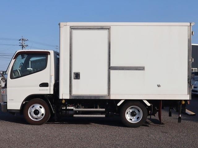 Mitsubishi Fuso Canter 9
