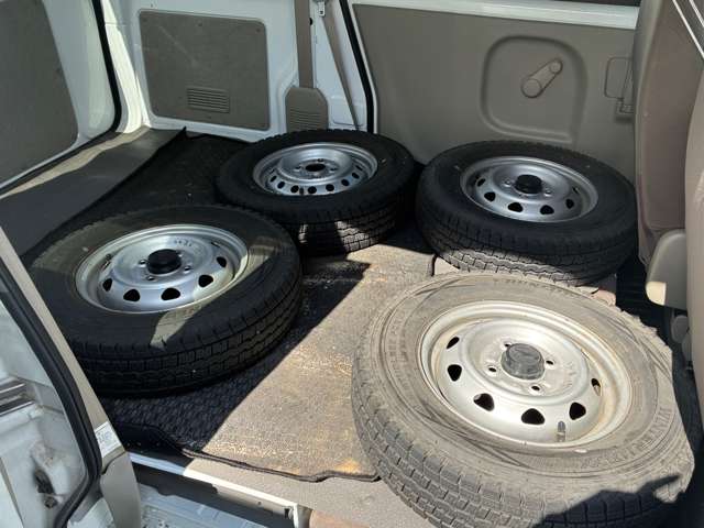 Nissan NV100 Clipper 11