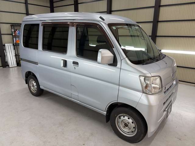 Daihatsu Hijet Cargo 8