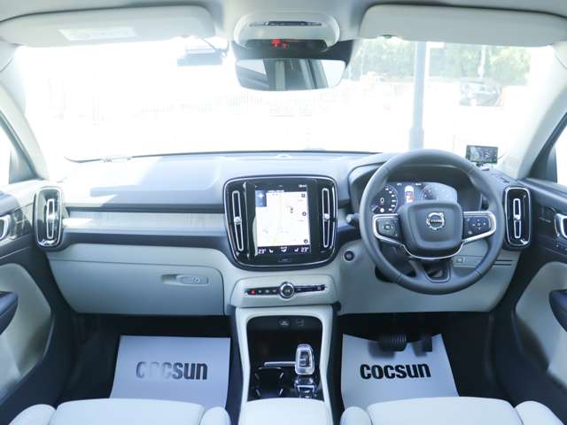 Volvo XC40 4
