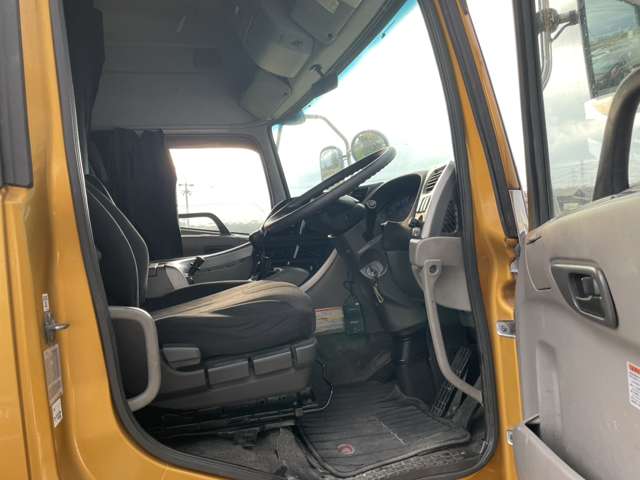 UD Trucks Quon 7