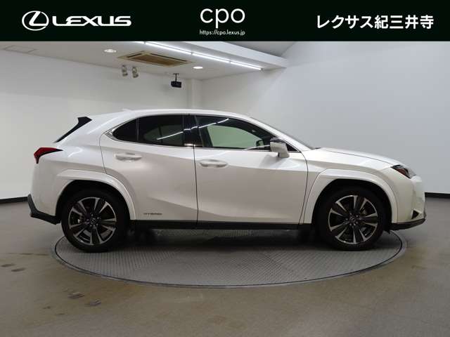 Lexus UX 5