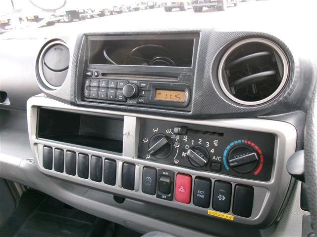 Hino Dutro 10