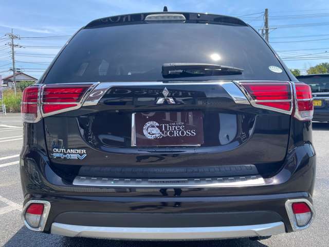 Mitsubishi Outlander PHEV 7