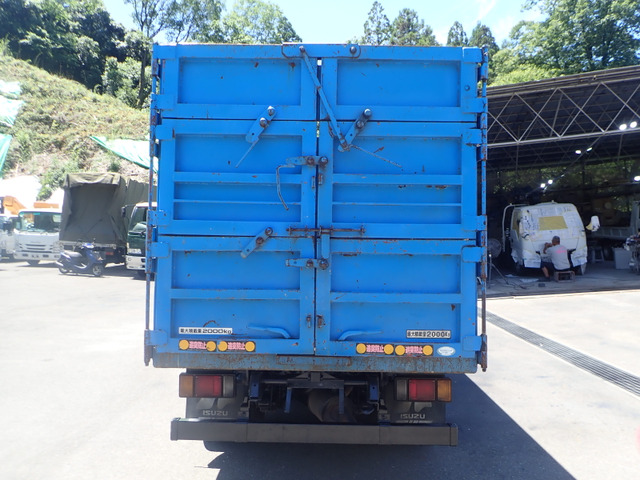 Isuzu Elf 8