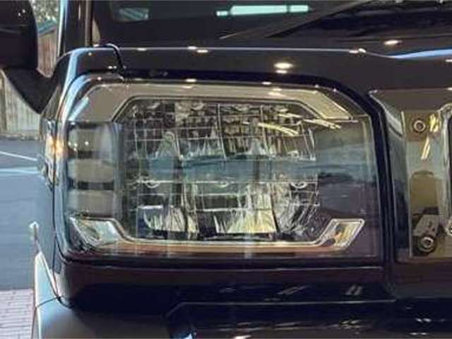 Daihatsu Taft 7