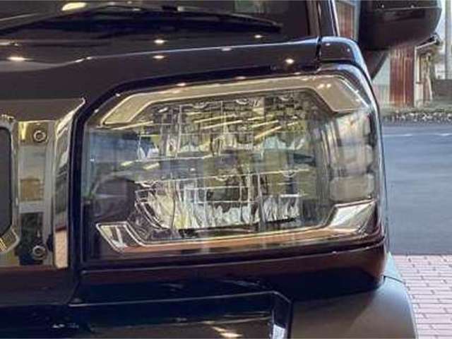 Daihatsu Taft 8