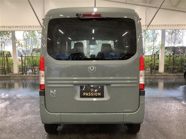 Honda N-VAN 10