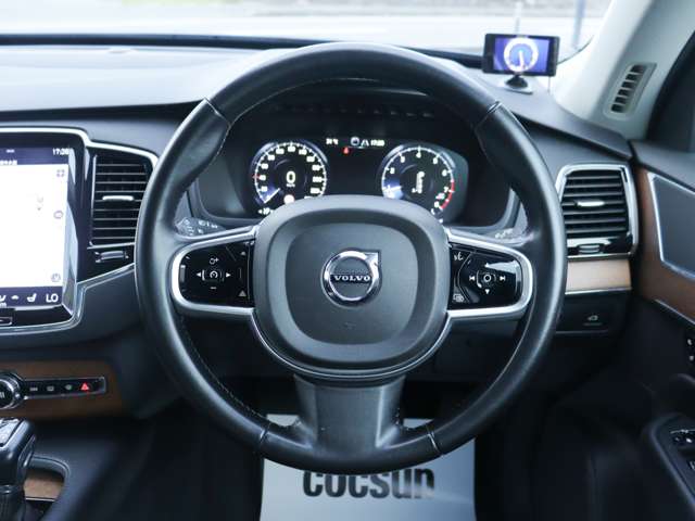 Volvo XC90 12