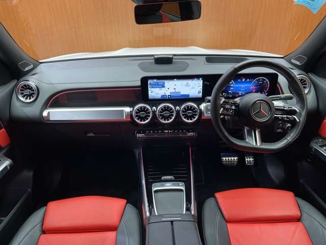 Mercedes-Benz GLB 4