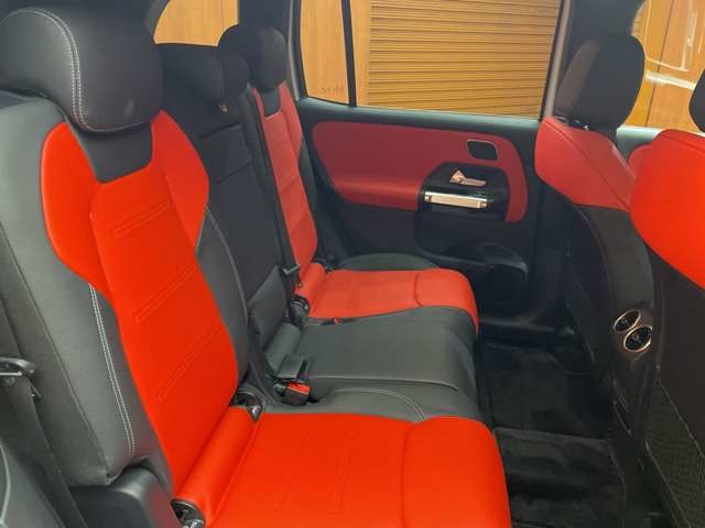 Mercedes-Benz GLB 9
