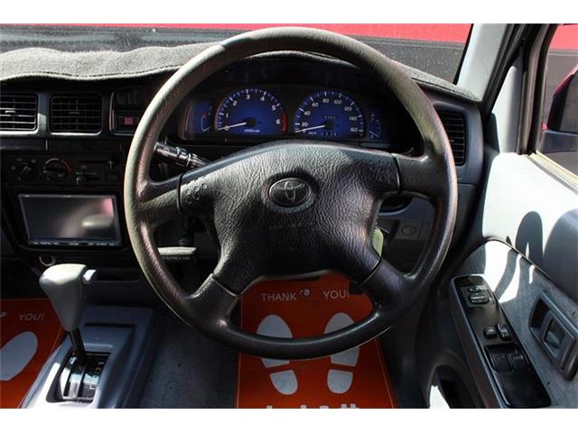 Toyota Hilux 9