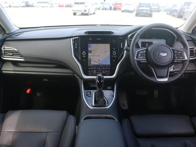 Subaru Legacy Outback 11