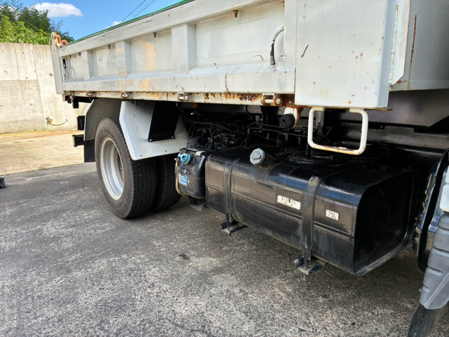 Mitsubishi Fuso Canter 9