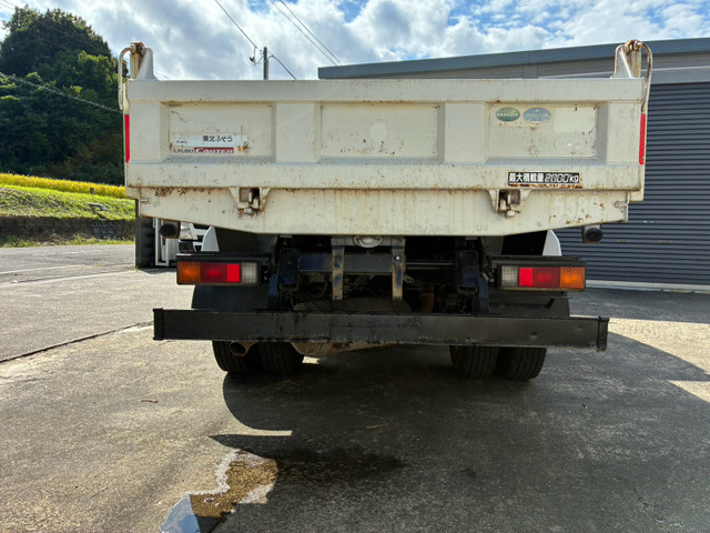 Mitsubishi Fuso Canter 10
