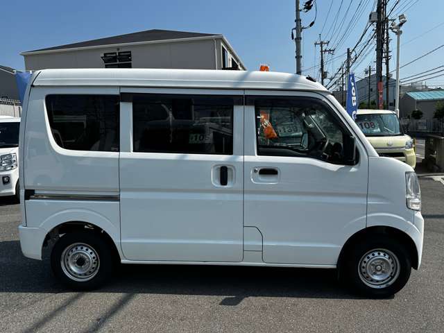 Nissan NV100 Clipper 11