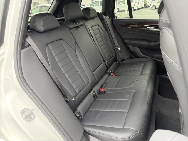 BMW X3 7