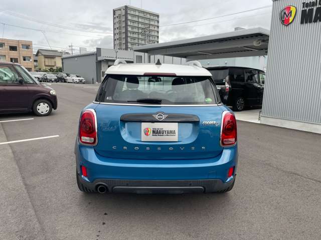 MINI Crossover 8