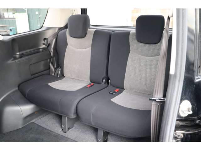 Nissan Serena 12
